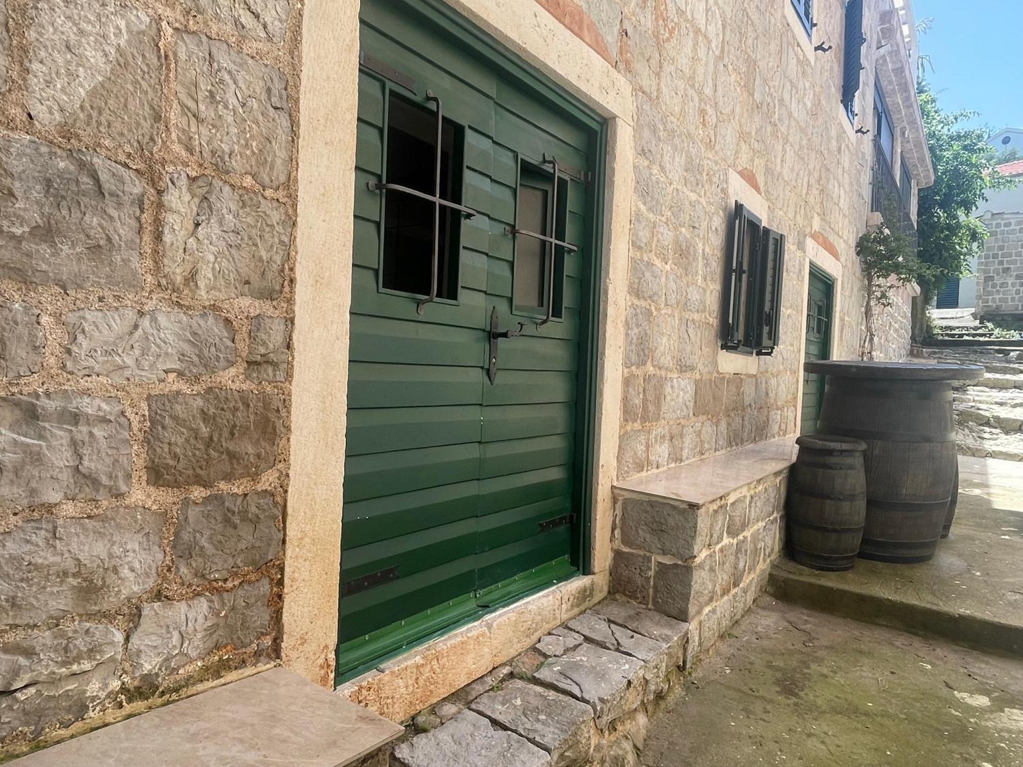 Hearth Of Rose Apartment Herceg Novi Luaran gambar