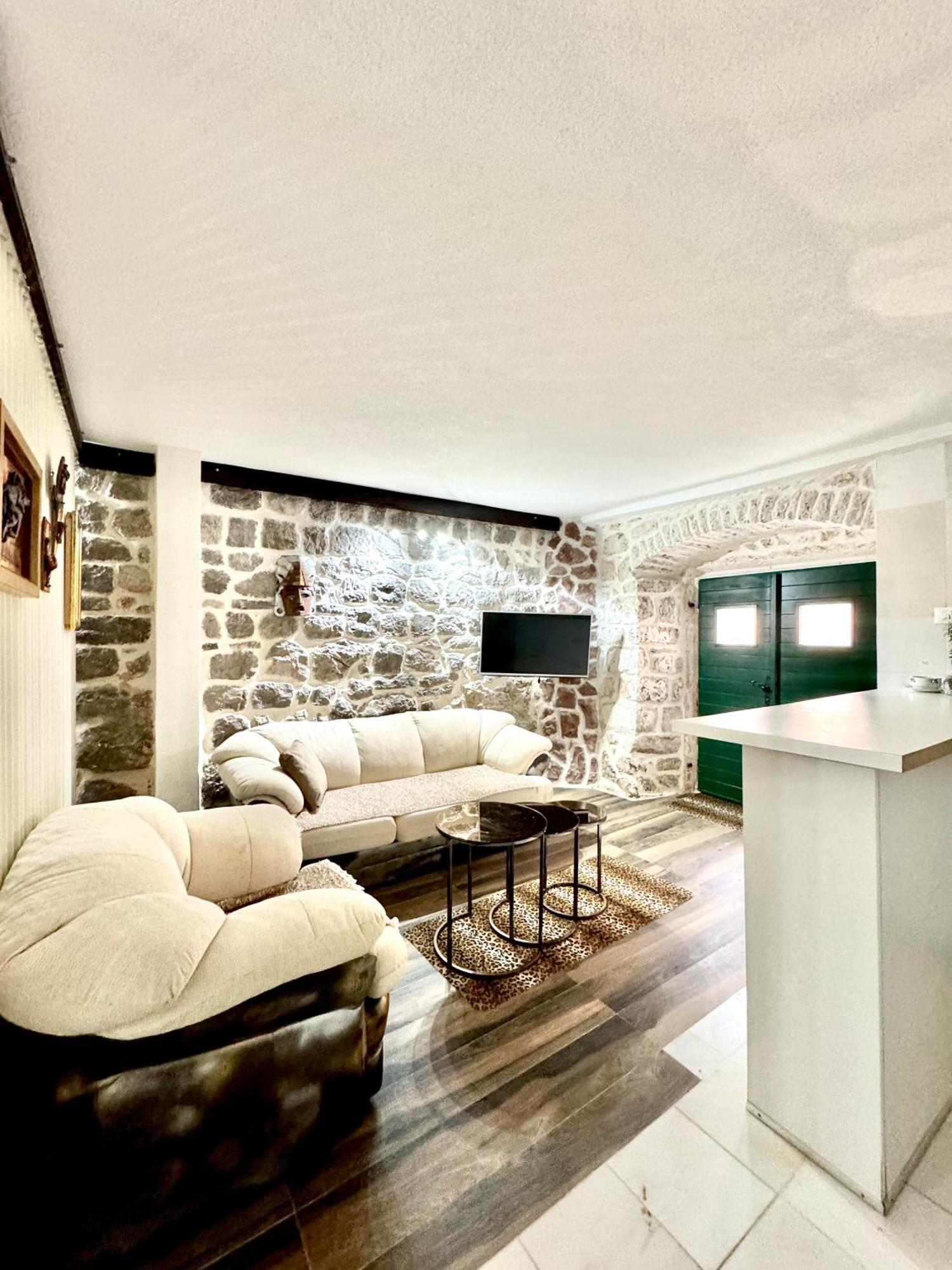 Hearth Of Rose Apartment Herceg Novi Luaran gambar